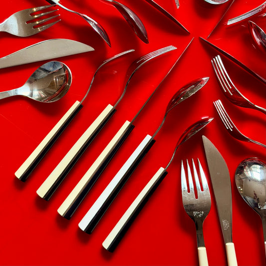 Vintage B&W Op Art / Space Age Cutlery Set 4 / 20 Pieces