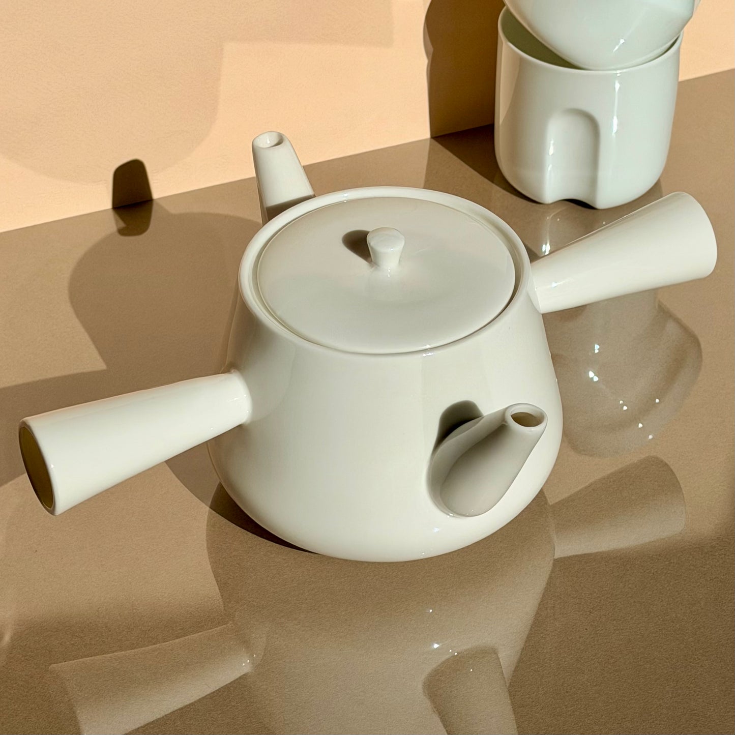 Richard Hutten 'Tea For Two' Teapot / Droog 2013