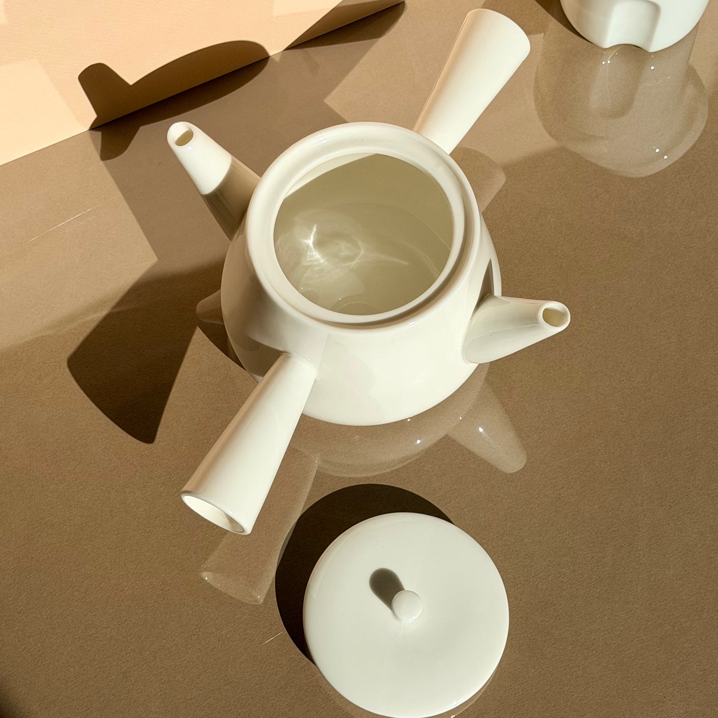 Richard Hutten 'Tea For Two' Teapot / Droog 2013