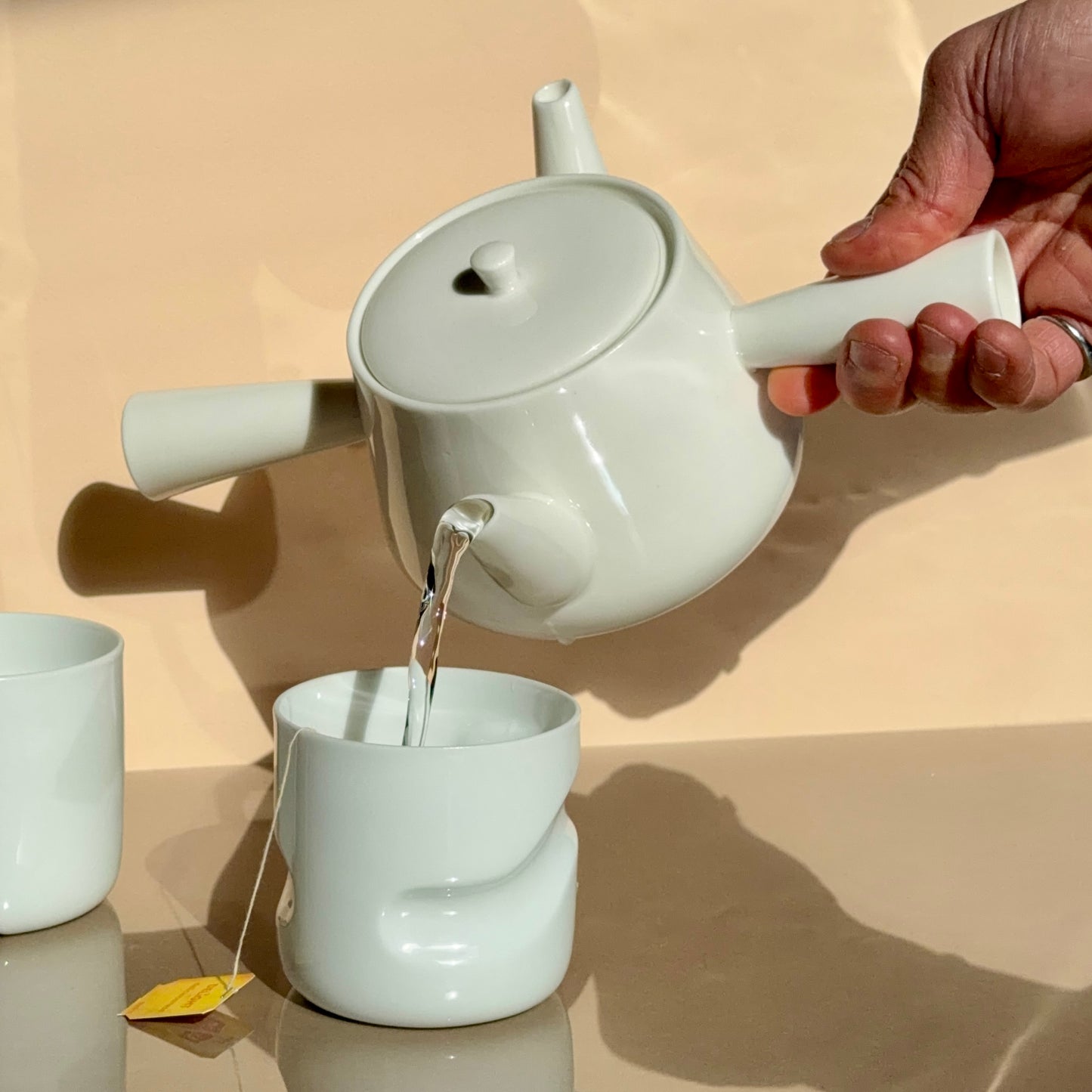 Richard Hutten 'Tea For Two' Teapot / Droog 2013