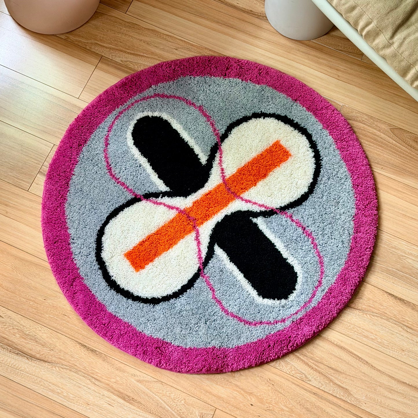 Karim Rashid Digilove Round Rug 2015