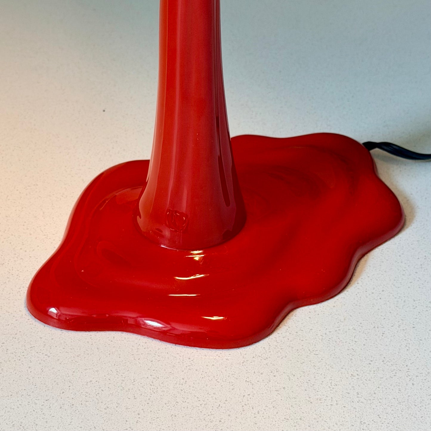 Vintage Pop Art Paint Can Spill Lamp 1980s