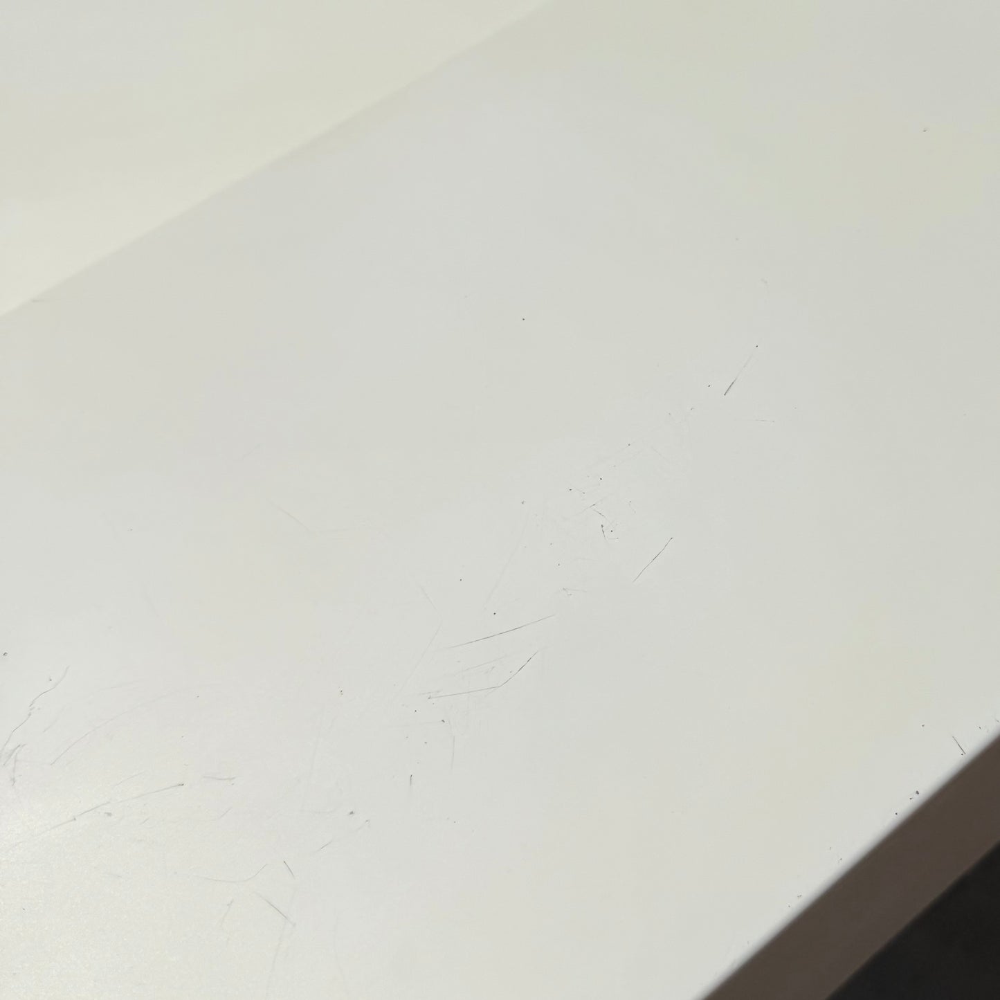 Y2K White 'DAVE' Expanding Desk / Table 2010