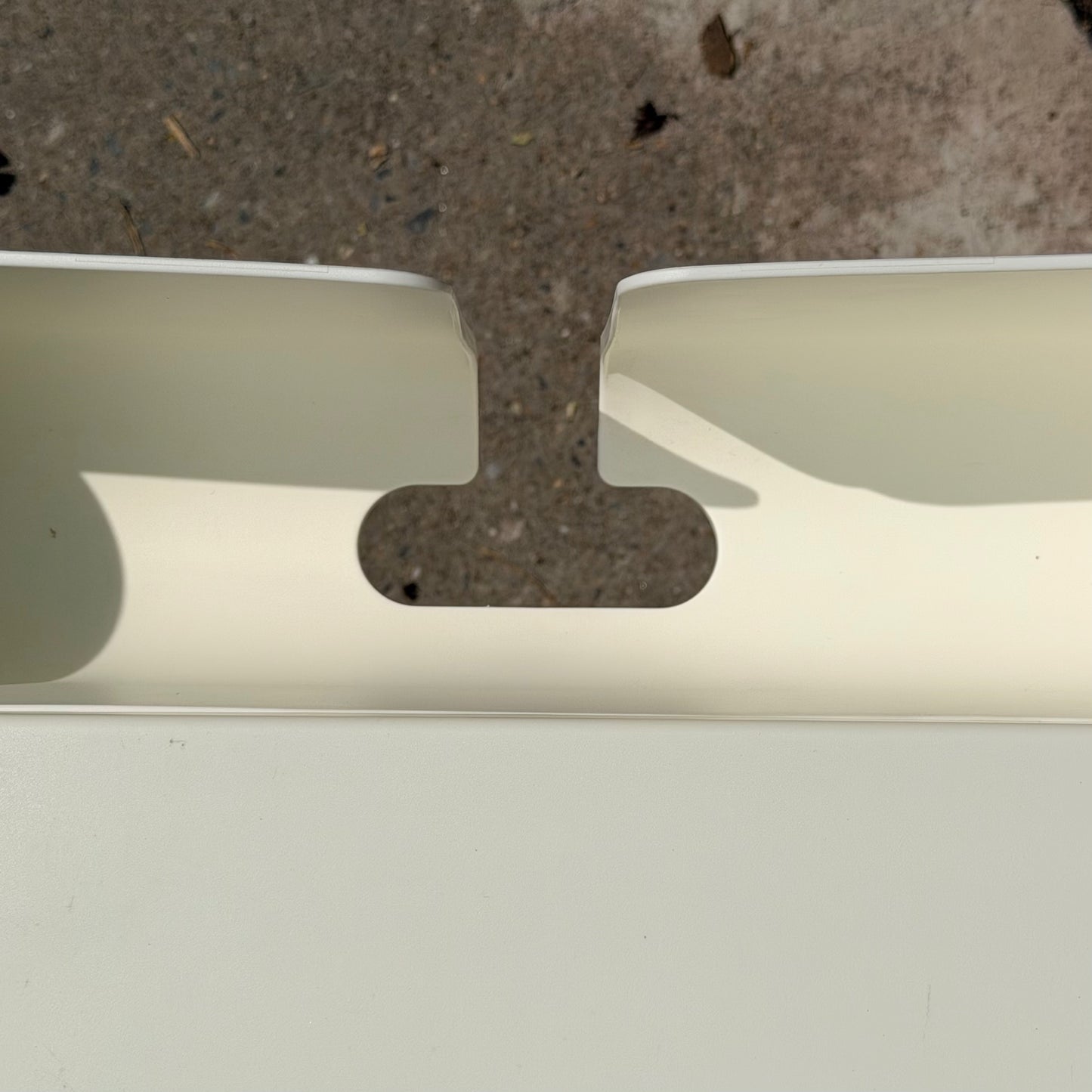 Y2K White 'DAVE' Expanding Desk / Table 2010